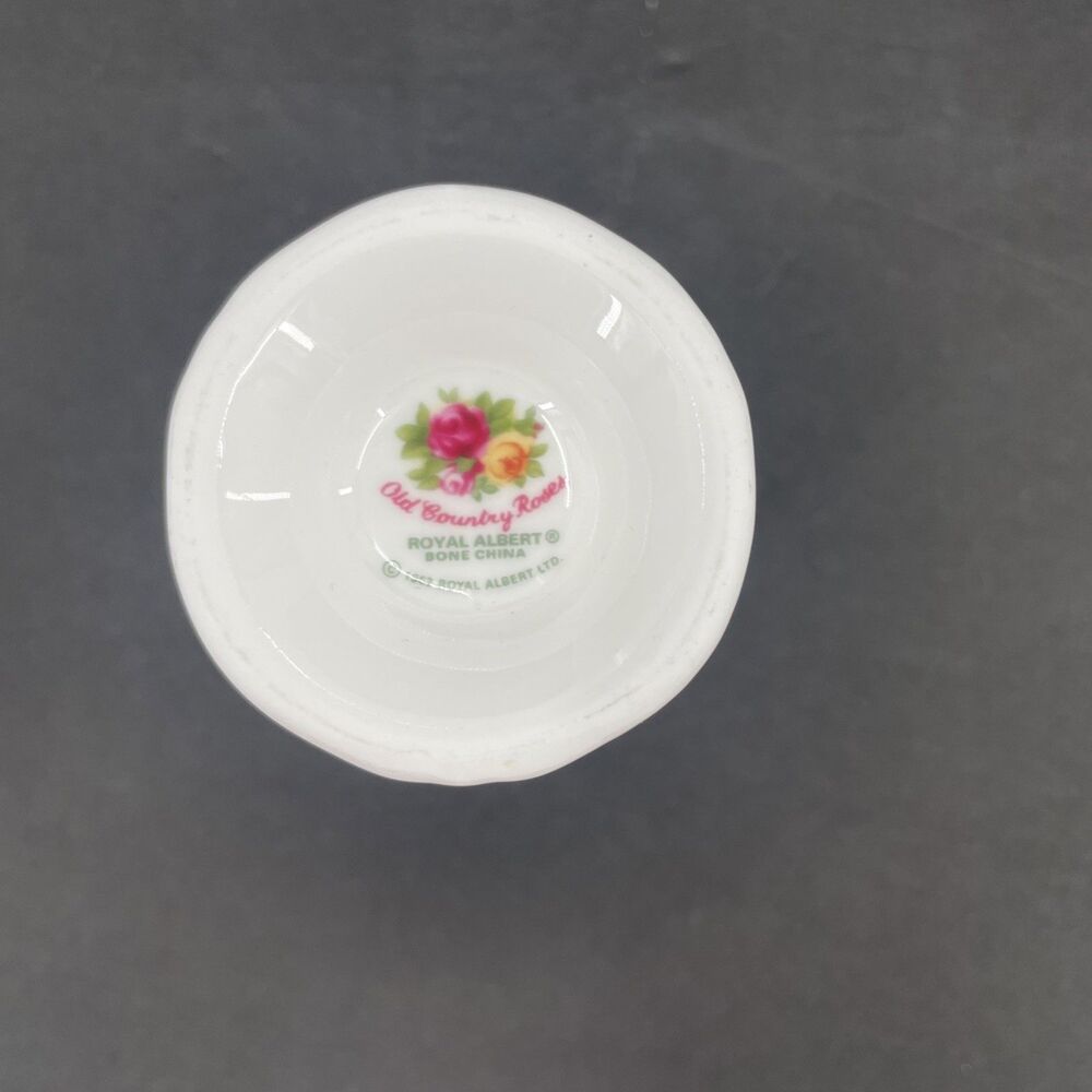 Royal Albert Old Country Roses Posy Vase 5-1/2” Floral Victorian England Vintage - Picture 6 of 13